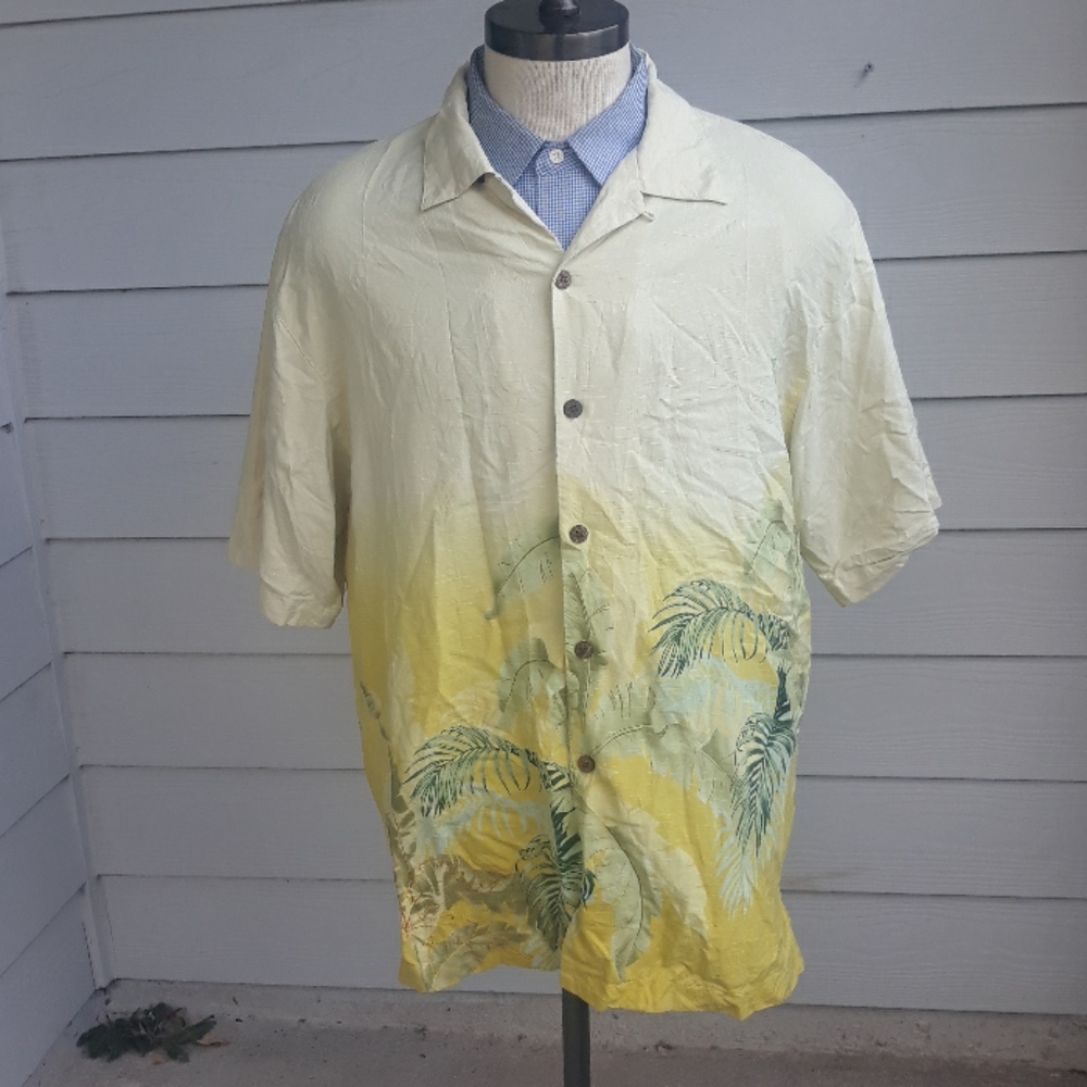 TOMMY‎ BAHAMA Floral Cream Yellow Embroidered Silk Large Mens Hawaiian Shirt
